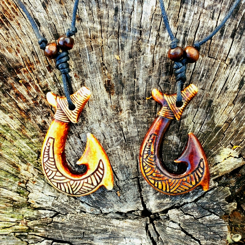 🎣 Light & Dark Brown Fish Hook Necklace 🎣